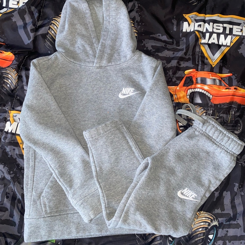 COPY - Nike Set